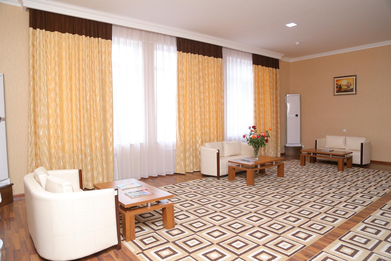Sipehr Hotel Chkalovsk Ngoại thất bức ảnh